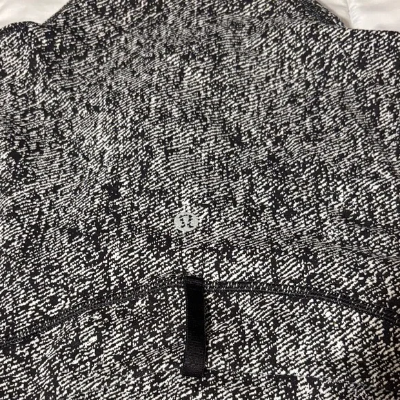 Lululemon Define Jacket Black and White Splatter Speckled 10 - Picture 6 of 12
